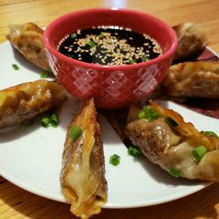 A picture of Asian Beef Dumplings.