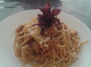 Una foto de Boloñesa de soja con salsa de tomate casera