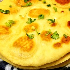 Naan bread A picture of Naan bread.