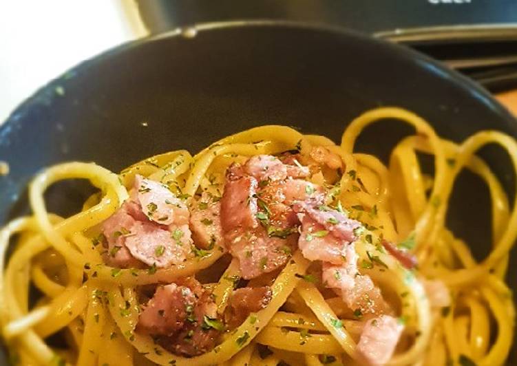 Step-by-Step Guide to Make Ultimate Aglio e Olio (with Smoked Bacon)
