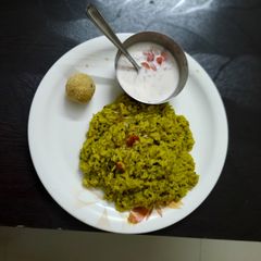 A picture of Palak Khichdi.