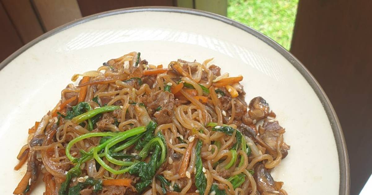 Japchae with Shirataki Noodle Recipe by Michelle Sondjaja Cookpad
