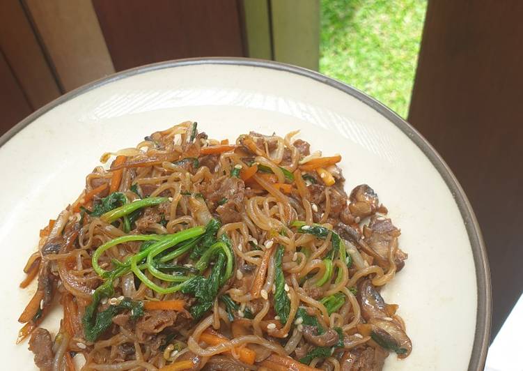 Japchae with Shirataki Noodle