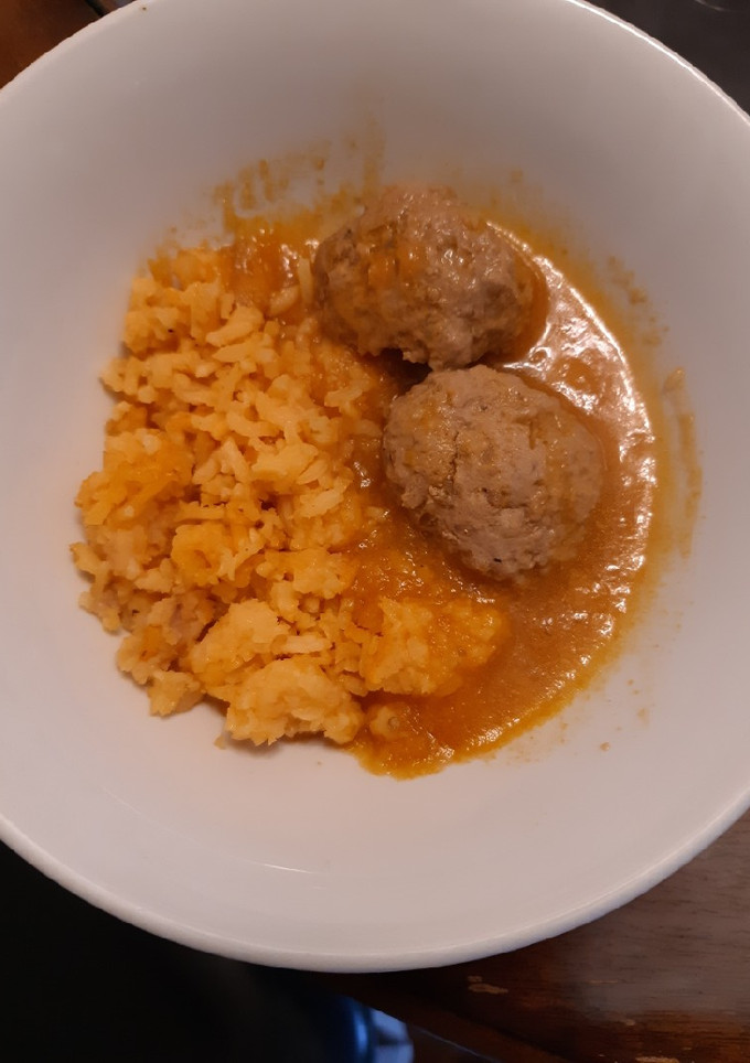 Una foto de Albóndigas de carne molida de res 🤤😜