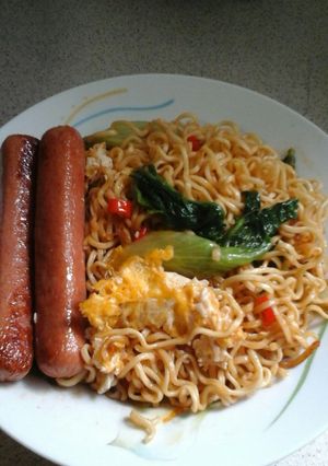 A picture of Indonesian fried noddle 😊.