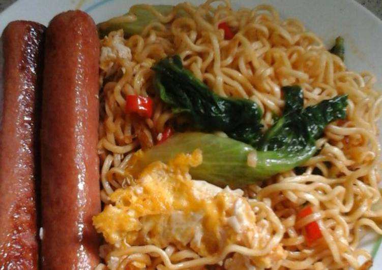 Indonesian fried noddle π