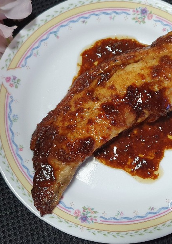 「沙茶鯛魚排」下飯的簡單魚類料理 的食譜成品照片