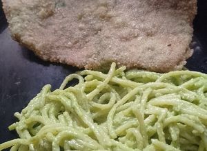 Una foto de Fideos al pesto
