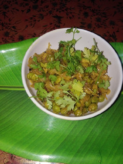 कोबी मटर (kobi mutter recipe in marathi) रेसिपी चे मुख्य फोटो