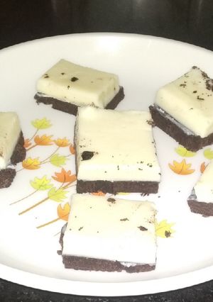 A picture of Chocolate burfi.