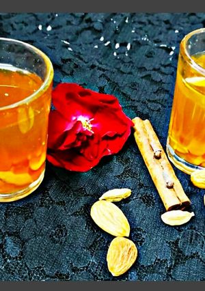 A picture of Kashmiri kahwah.