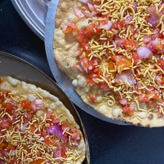 A picture of Masala papad.