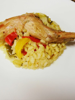 Una foto de Arroz con conejo al curry