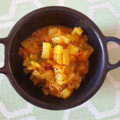 A picture of Watermelon rind curry.