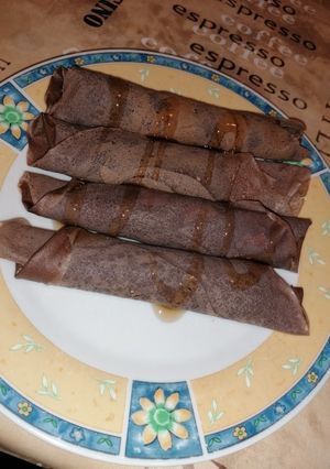 Szénhidrátmentes, felcsavarható proteinpalacsinta recept fotója