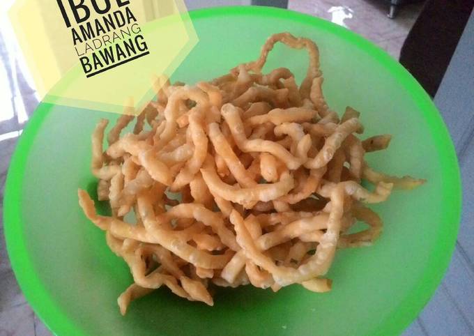 LADRANG "stik bawang" eggless