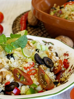 Una foto de Ensalada de quinoa y bulgur
