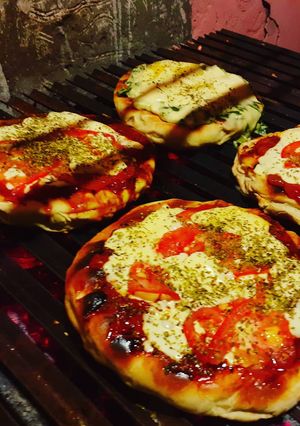Una foto de Pizza a la parrilla