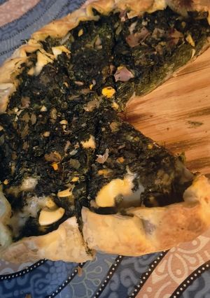 Una foto de 🥧Tarta de espinaca queso, huevo y jamón. !!