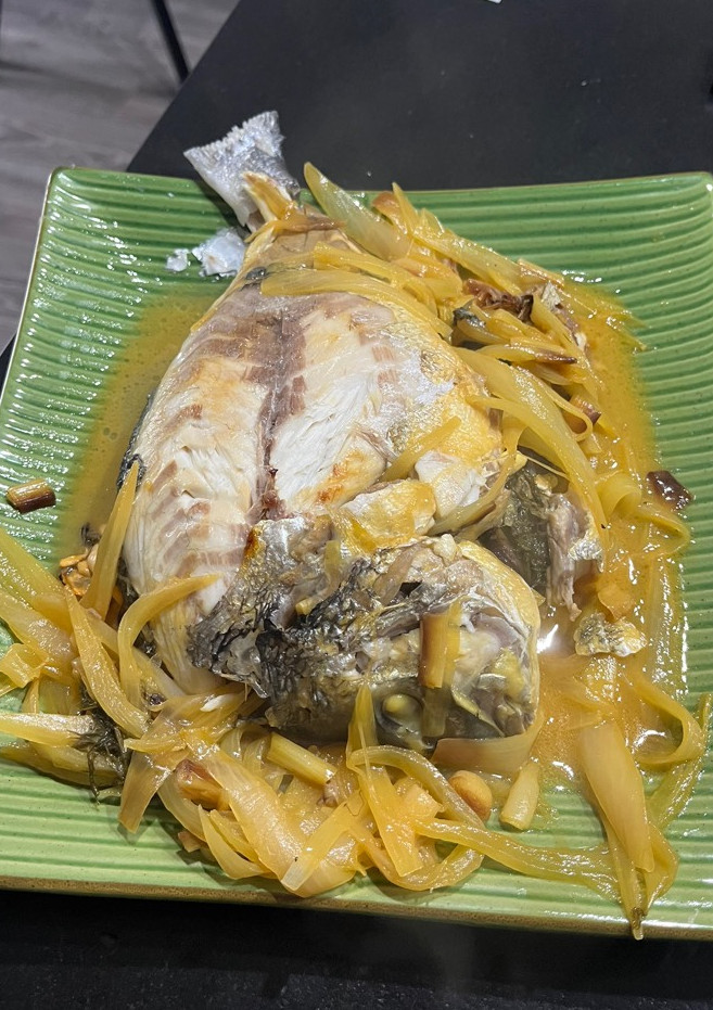 Una foto de Dorada con mejillones