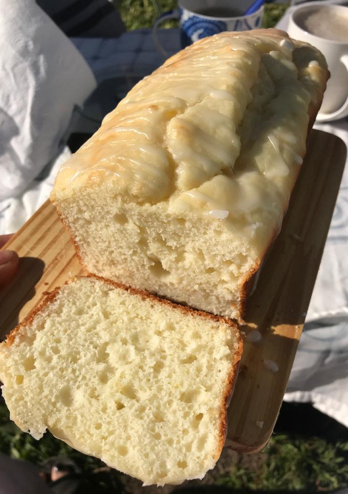 Una foto de Budín de yogurt y limón