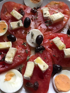 Una foto de Ensalada de tomate valenciano
