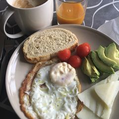 A picture of Brunch.