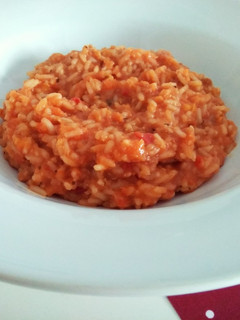 Una foto de Arroz con atún