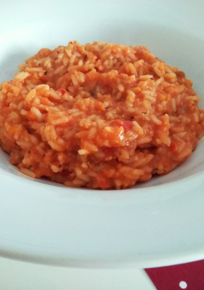 Una foto de Arroz con atún