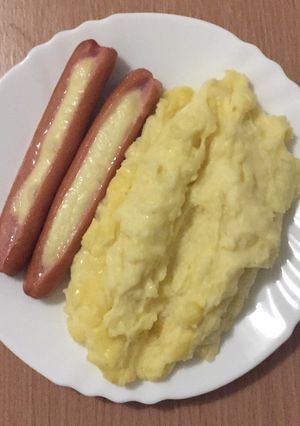 Sajttal töltött virsli recept fotója