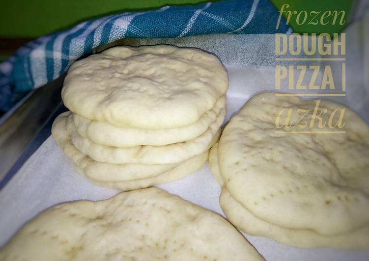 Homemade frozen pizza base (dough)