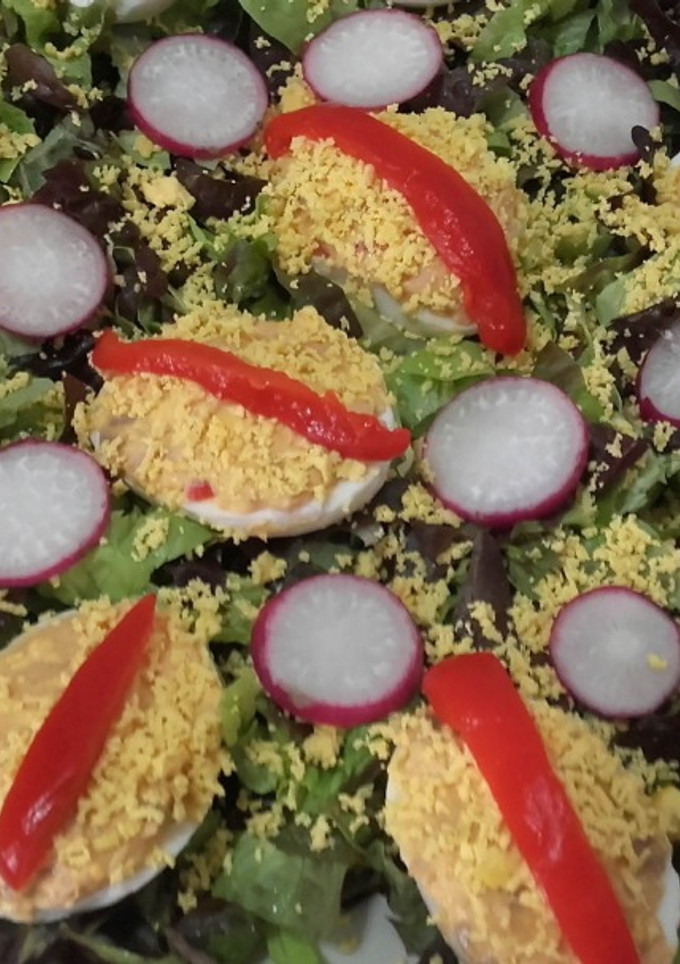 Una foto de Huevos rellenos