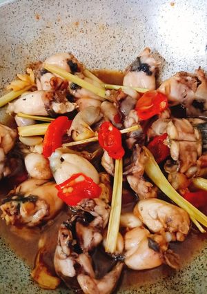 Hình của món Ếch xào mặn.