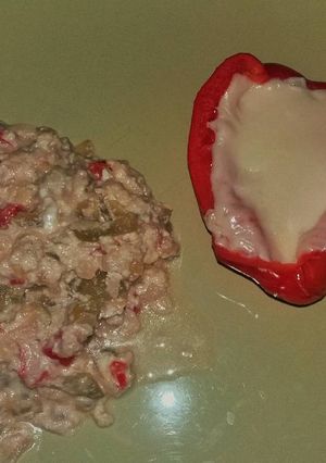 Una foto de ...Revuelto de zapallitos y marrón relleno..