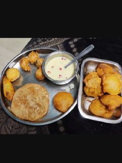 મેથી ના ગોટા (Methi Gota Recipe In Gujarati) રેસીપી મુખ્ય ફોટો