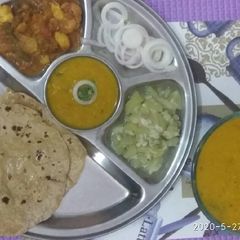 A picture of Fry dal with Roti for Lunch.