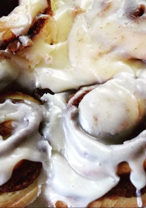 A picture of Better Than Bakery Cinnamon Rolls 🍴.