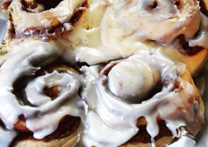 Recipe of Speedy Better Than Bakery Cinnamon Rolls 🍴