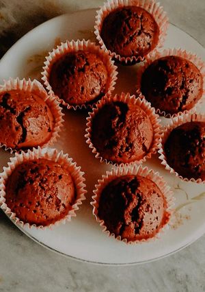 A picture of Red velvet cup cakes.