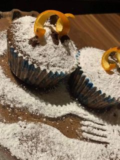 Narancsos-muffin csokidarabkákkal 🧁🍫 recept fotója