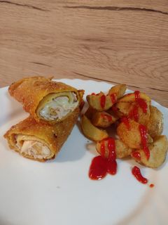 Rántott töltött sós palacsinta recept fotója