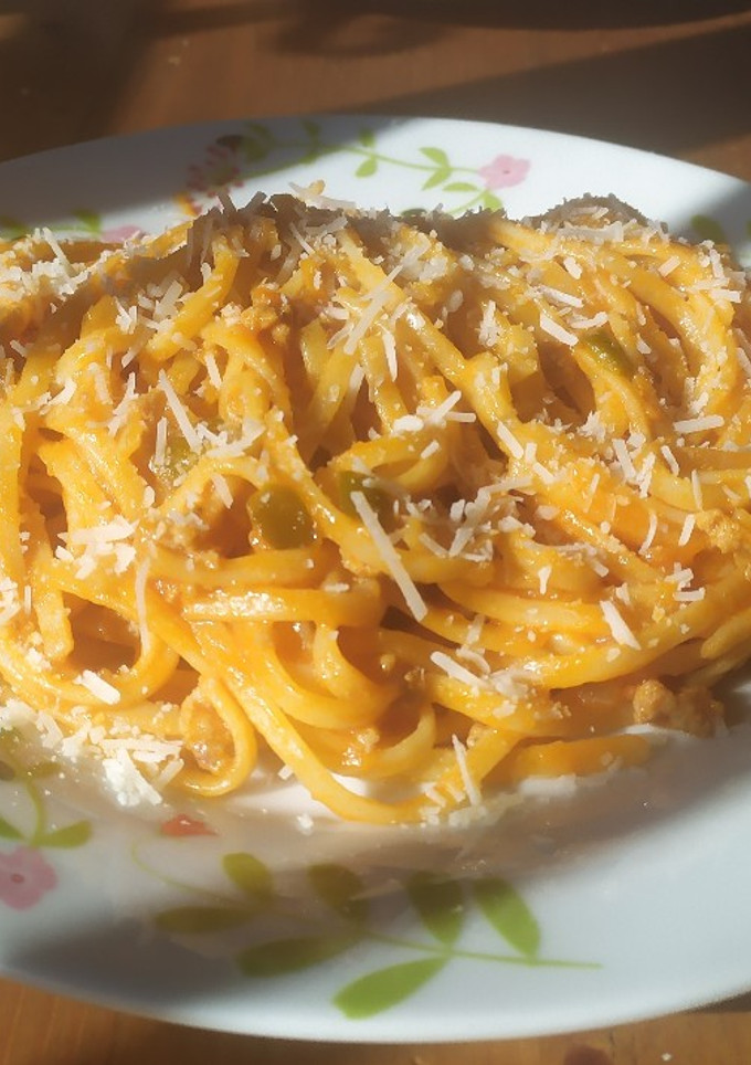Una foto de Espaguetis con verduras y carne picada