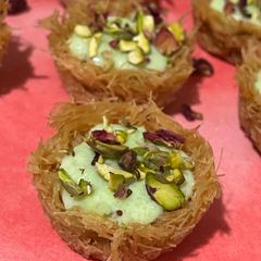 A picture of Seviyan dessert cups.