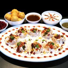A picture of Dahi Bhalla.