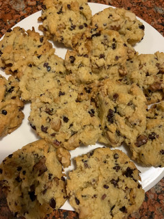Una foto de COOKIES de chips de chocolate y nueces sin gluten