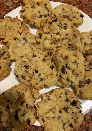 Una foto de COOKIES de chips de chocolate y nueces sin gluten