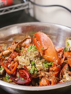 Hình của món Tôm hùm sốt me.