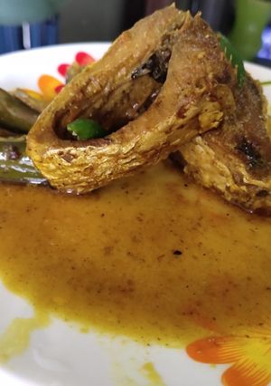 বেগুন দিয়ে ইলিশ (begun diye ilish recipe in bengali) রেসিপির প্রধান ছবি