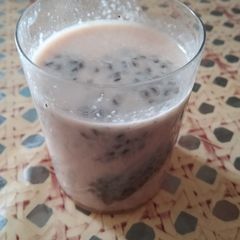 Mix fruit oats and chia shake A picture of Mix fruit oats and chia shake.