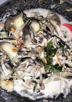 Foto resep Pecak bunga pisang + daun melinjo